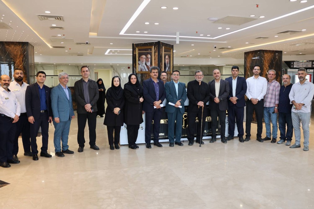 بازدید دکتر روح‌الامینی، نماینده مردم تهران در مجلس شورای اسلامی از بیمارستان شهدای اسلامشهر؛ تأکید بر شتاب‌بخشی به روند افتتاح و رفع موانع