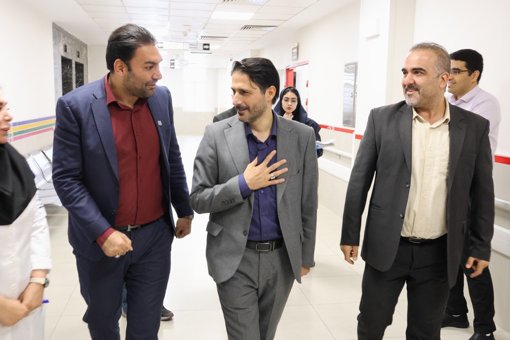 بازدید نماینده مرکز توسعه و تحول وزارت بهداشت از بیمارستان شهدای اسلامشهر با محوریت بررسی و ارتقای نظام ارجاع